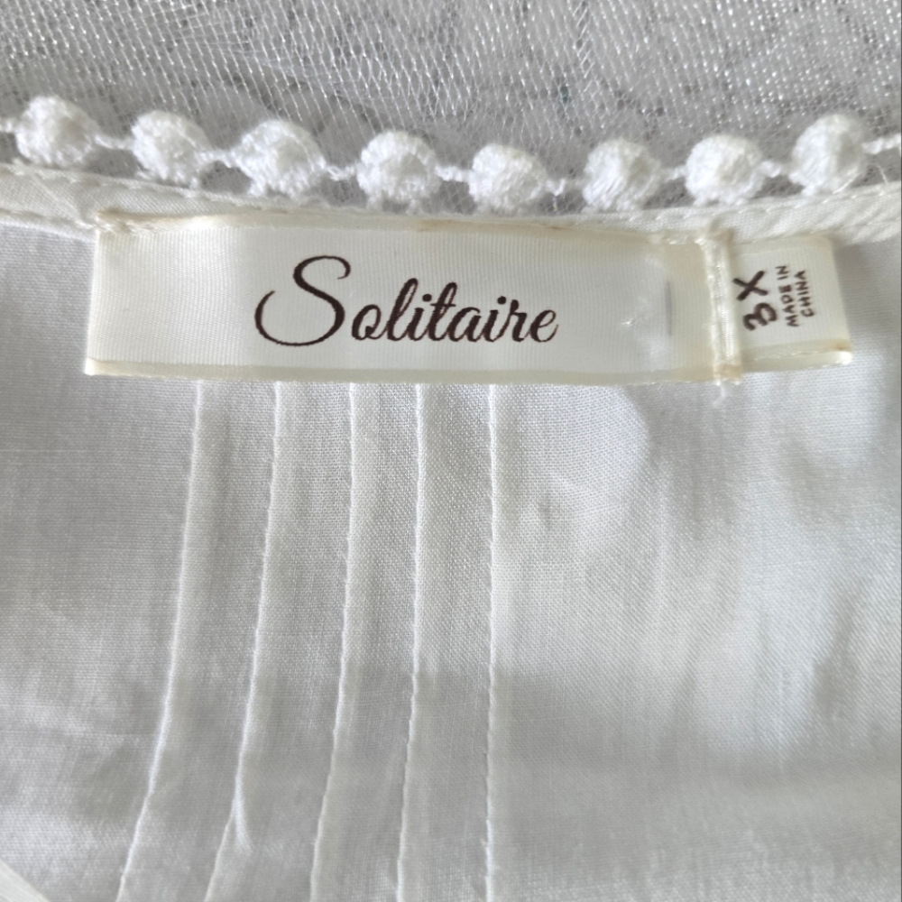Solitaire Pure White Peasant Blouse w/Crochet Details Size 3X - Picture 3 of 11